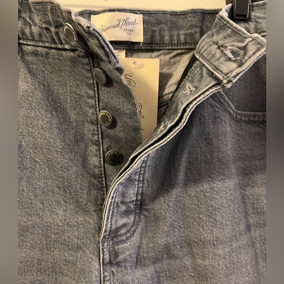 Universal Thread Women's Gray Button Up Jeans (Size 14) NWT - Picture 2 of 4